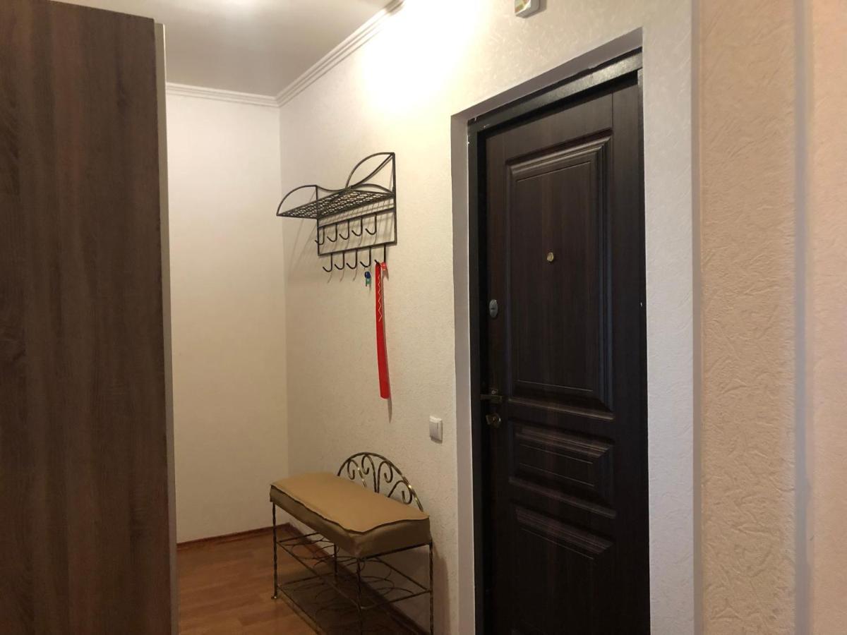 Family Apartments On Lomonosova 36A Kiev Esterno foto