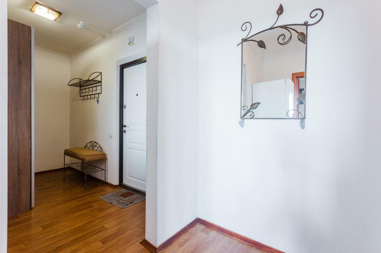 Family Apartments On Lomonosova 36A Kiev Esterno foto