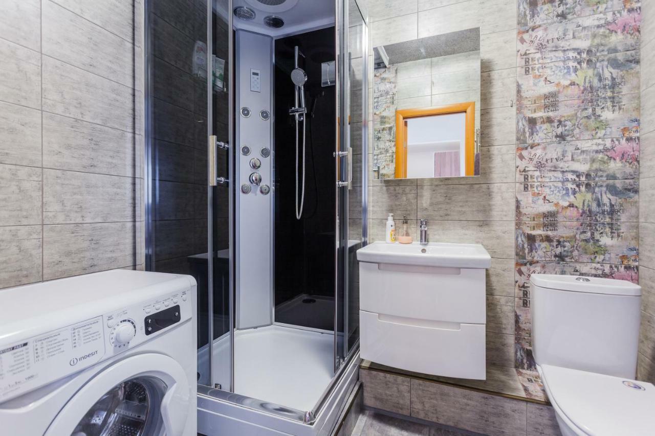 Family Apartments On Lomonosova 36A Kiev Esterno foto