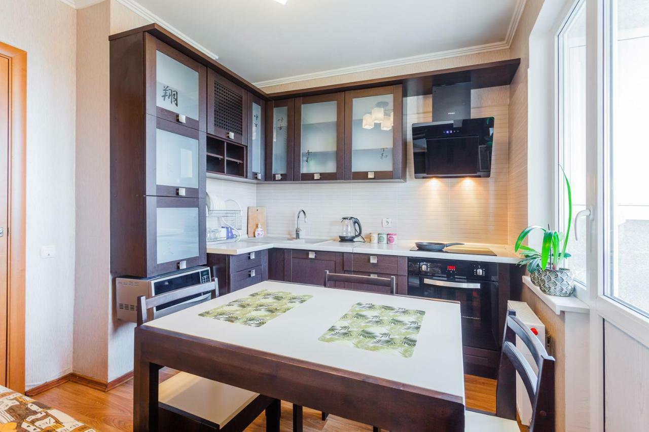 Family Apartments On Lomonosova 36A Kiev Esterno foto
